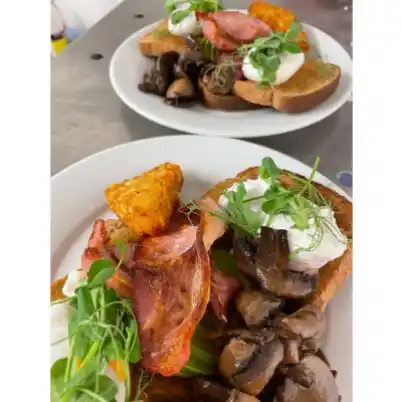 Christopher Lee Location caterers